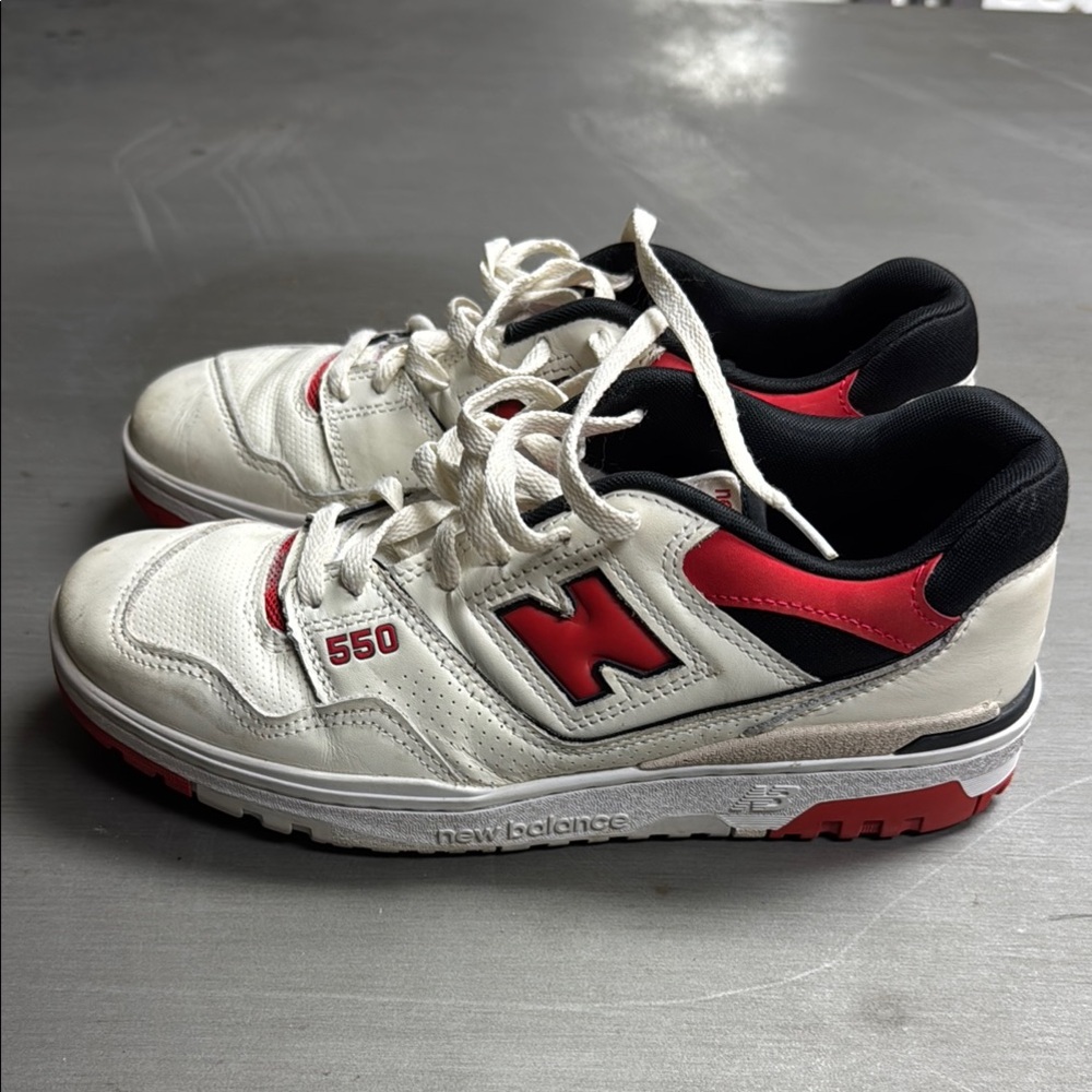 New Balance Men's 550 White and Red Sneakers